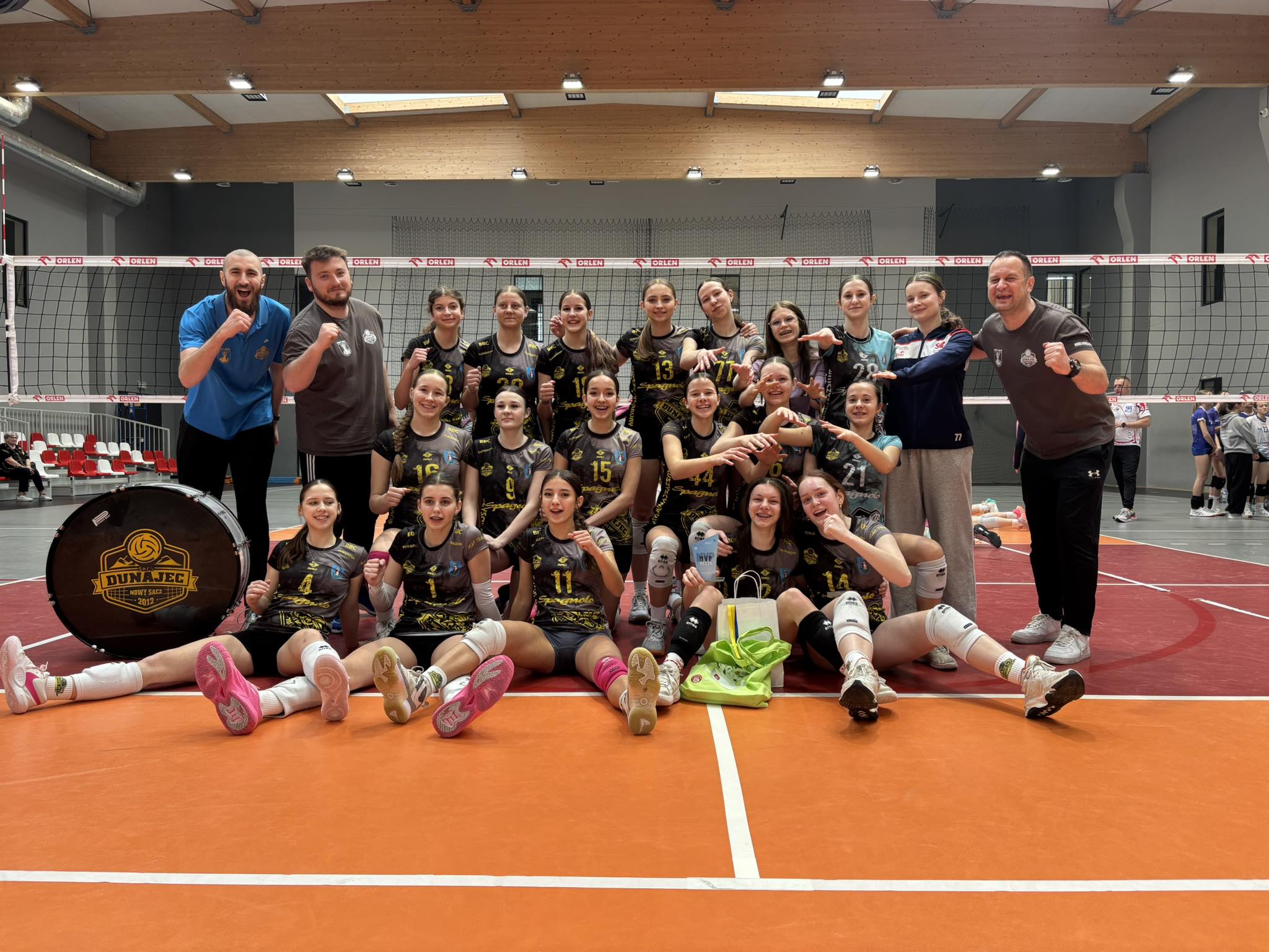 Młodziczki SKPS Dunajec walczyły w 1/4 Mistrzostw Polski w Wieliczce