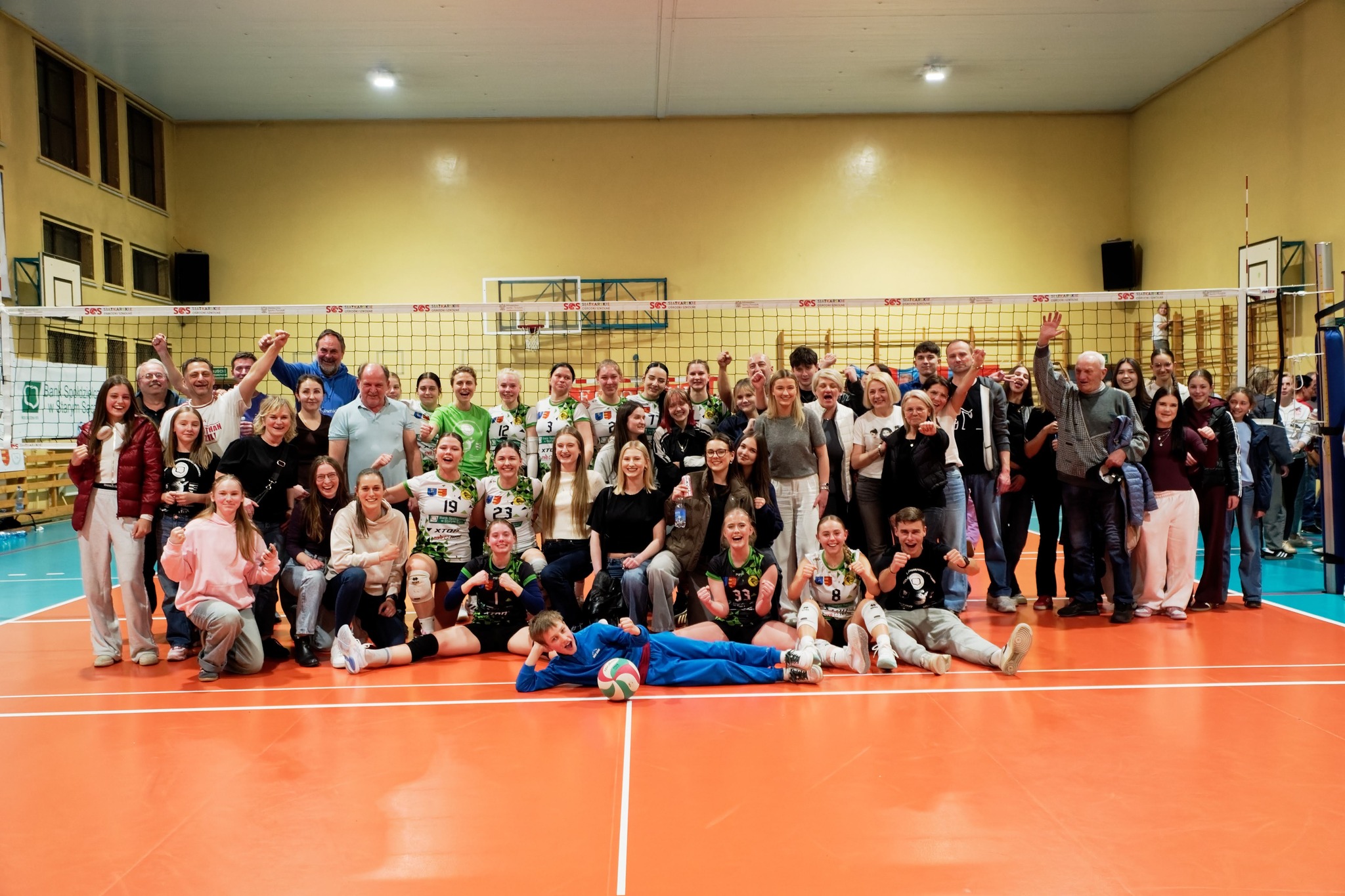 Siatkarskie emocje w Starym Sączu: Podsumowanie półfinałów Mistrzostw Polski Juniorek